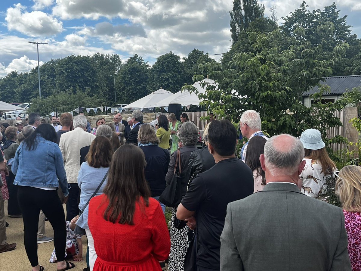 Eileen Chan-Hu 陳愛蓮 tweet media