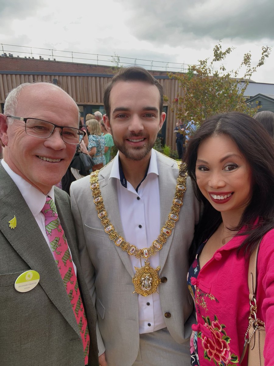 Eileen Chan-Hu 陳愛蓮 tweet media