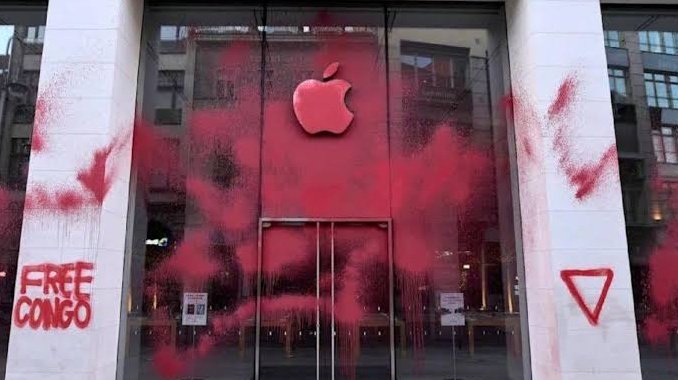 nyeusi_waasi's tweet image. Eid Mubarak.