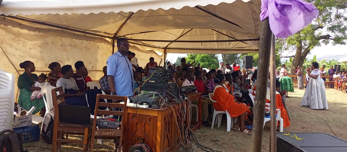 Revival Radio 93.2FM tweet media