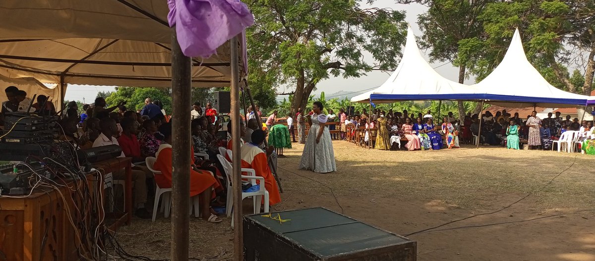 Revival Radio 93.2FM tweet media