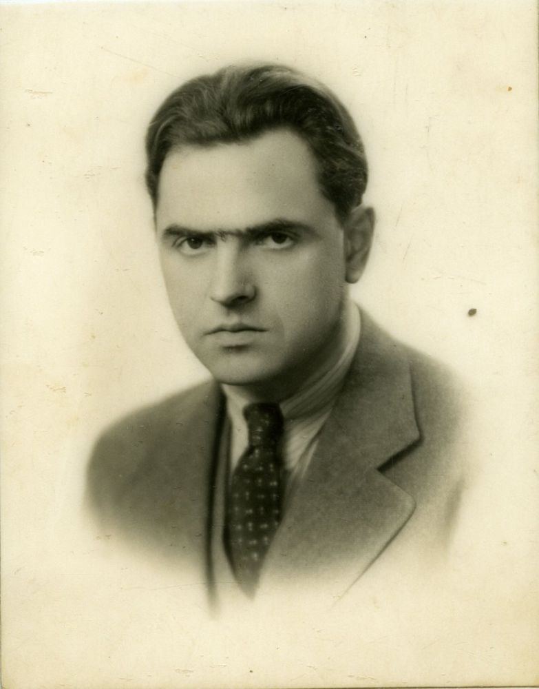 dziejepl's tweet photo. 80 lat temu w walce z Niemcami poległ Jan Piwnik „#Ponury” – #cichociemny, szef Kedywu Okręgu Radomsko-Kieleckiego #AK; legendarny dowódca partyzanckich zgrupowań w Górach Świętokrzyskich i oddziału dywersyjnego na Nowogródczyźnie.

https://t.co/HBKbKzxoWD

#JanPiwnik #Wykus https://t.co/qGDPA4mdQp