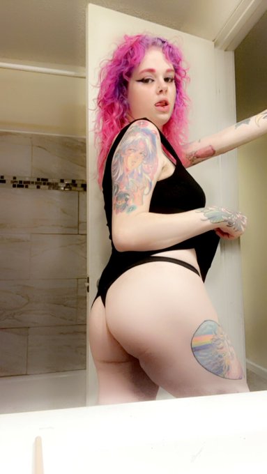 Sleep time ❤️ https://t.co/Y0f9dN7MwF