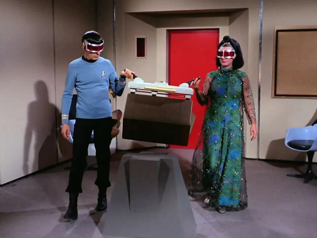 annmariesegal1's tweet photo. Getting ready for #StarTrekProdigy S2 July 1 with #StarTrekTOS #istherenotruthinbeauty #Medusans
๐๐๐๐๐ https://t.co/sNkR5hMyrR