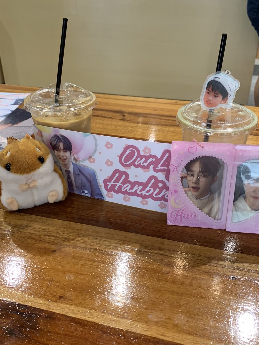 haobinxin's tweet photo. birthday na ni hanbin GET GET AW #LoveintheSpringtimewithHanbin
#SUNGHANBIN #성한빈 #成韩彬 #ソンハンビン #ZEROBASEONE #ZB1 #제로베이스원 @ZB1_official https://t.co/6Sonm5NExG