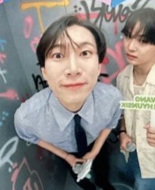 sssssskkkkkk_'s tweet photo. 완전 똑같음 https://t.co/5SDCTfBfOR