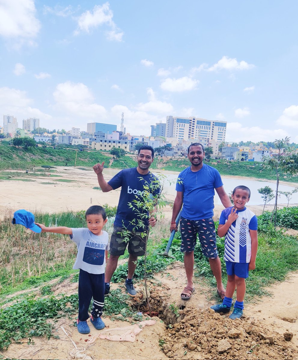 ShikaripalyaL's tweet photo. Thank you @Tej_AnanthKumar @adamya_chetana &amp; Hulimangala Residents Welfare Association Volunteers for organizing Plantation Drive in Shikaripalya Lake

@AMalligavad @aranya_kfd we need Forest guard to save the plants 🙏🏼

@CommrPR @osd_cmkarnataka @karnatakakspcb @Namma_ECity https://t.co/a9LBhFKGV2