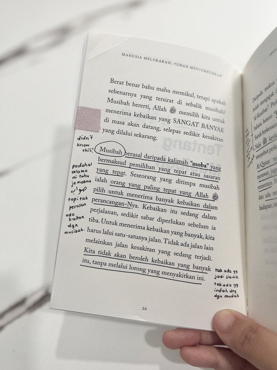 sajidareads's tweet photo. Lepas baca mukasurat ni, cara kita pandang perkataan "musibah" takkan lagi sama dengan sebelum ni. 

Musibah yang menimpa kita memang utk kita, tepat utk kita. 🥺

Dan sirah, bukan sekadar cerita tapi bekalan buat kita untuk hadapi musibah. 🥲❤️‍🩹 https://t.co/rxtsKL8roM