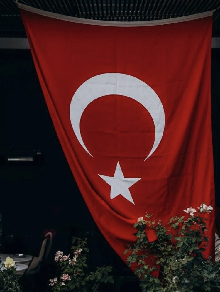 prlksmt's tweet photo. Gölgesi Altında Nice Kutlu Bayramlara https://t.co/4TAJuIMcKh