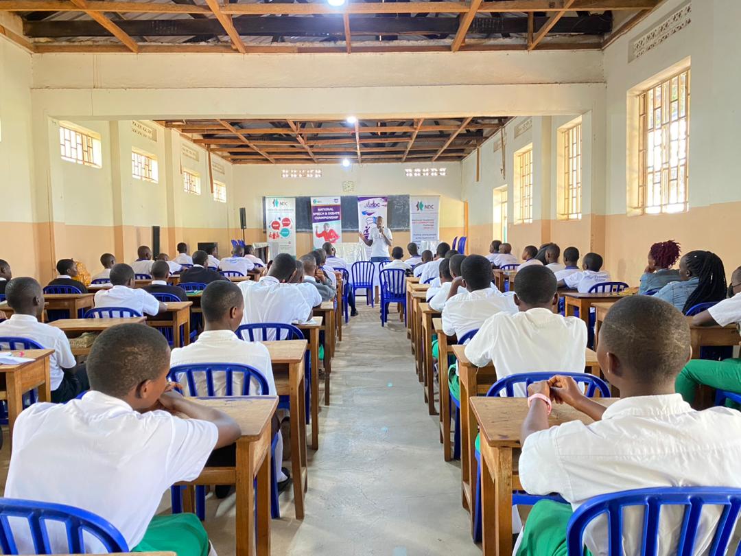 NDCUganda's tweet photo. Participants are being briefed by our own Ivan Munanura, who also introduced the CAP and Technical Team for the GREATER MUBENDE #12thNSDC Regional Qualifiers.

🏫 Host: St. Charles Lwanga Sec Sch. - Mubende
📍 Mubende Municipality

#NSDC24 #DebateIsTheThing https://t.co/MJl6NH9P2M