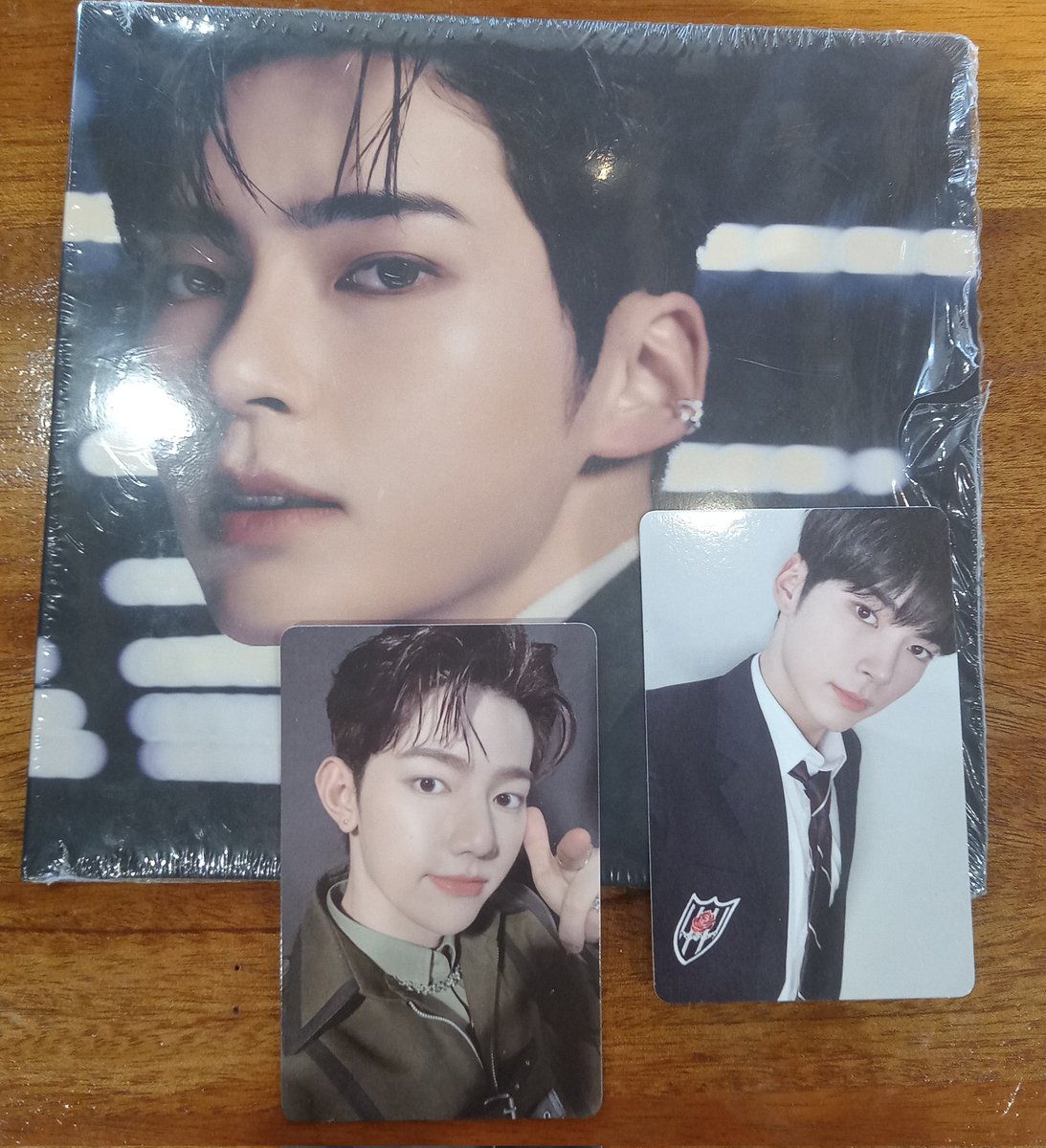 o7142002's tweet photo. just won a melpo digipack hanbin sealed and haobin pcsss?!?! thank you so much, @SungHanbinPHL !!!

#LoveintheSpringtimewithHanbin 
#SUNGHANBIN #성한빈 #ZEROBASEONE #ZB1 #제로베이스원 @ZB1_official https://t.co/JDBJHt206o