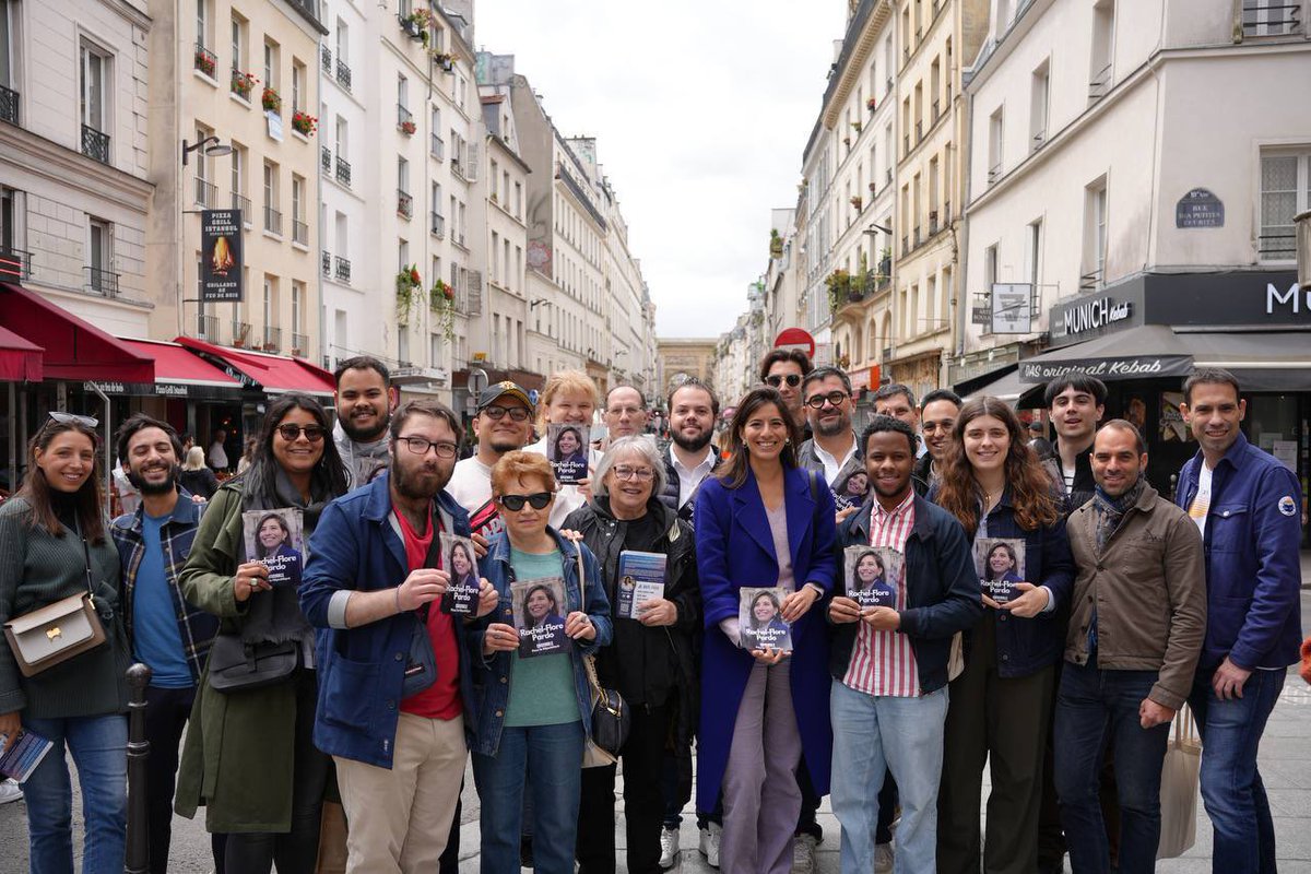 rachelflore's tweet photo. Sur le terrain non stop jusqu’au 30 juin à Paris 10 et Paris 3 🚀

Merci à tous les militants pour leur mobilisation extraordinaire 🔥

Ensemble nous ferons gagner la démocratie et la République ! 🇫🇷 https://t.co/SQK9tbuTVR