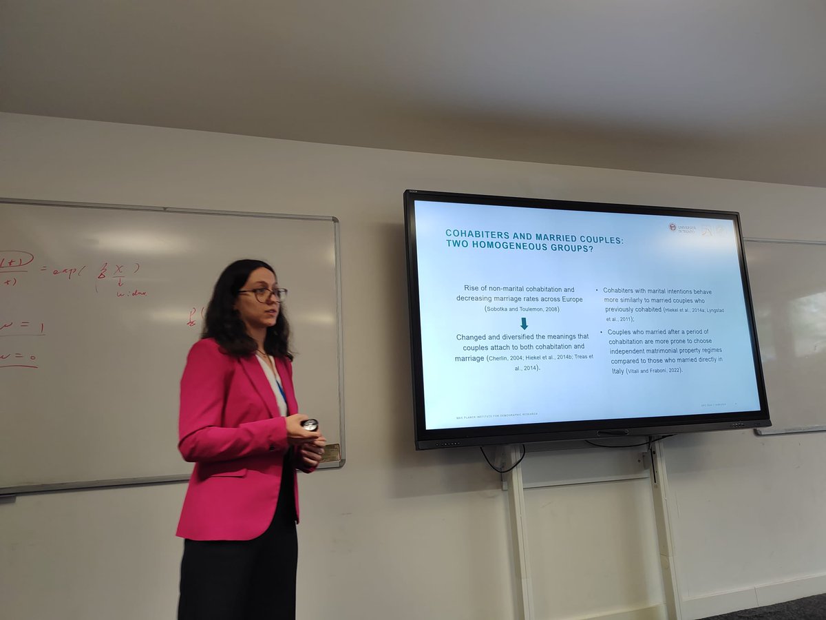 CSIS_Unitn's tweet photo. The junior members presented on fertility intentions (@rebecca_soldo w/ @agnevitali ), singlehood (@BeaCaniglia w/ @zamberlanna &amp; P. Barbieri), the cohabitation-marriage gap (@flavimazzeo w/ @agnevitali &amp; @NHiekel ) and fertility behaviour (G. Minchio w/ @agnevitali &amp; @SSch_SSS ) https://t.co/kis90KH2Ua