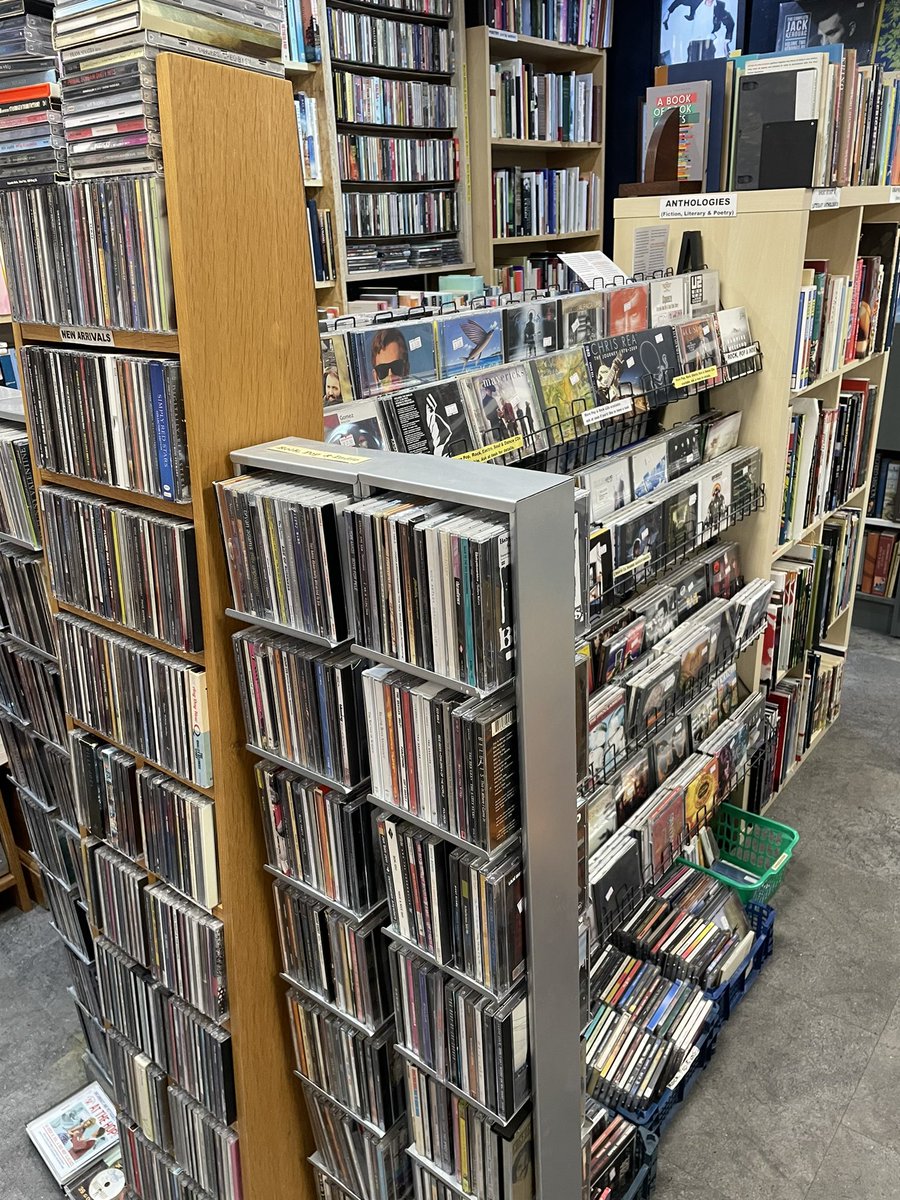 KIbooksandmusic's tweet photo. Looking for an easy #fathersday treat? Bring him down to #kelhamisland for a dander, a bite to eat and drink, a visit to #kelhamislandindustrialmuseum and, obviously, a visit to KIBAM, Sheffield’s #ilovebooks #ilovemusic #booksandvinyl #supportindependentshops https://t.co/XNvXTS4cLL
