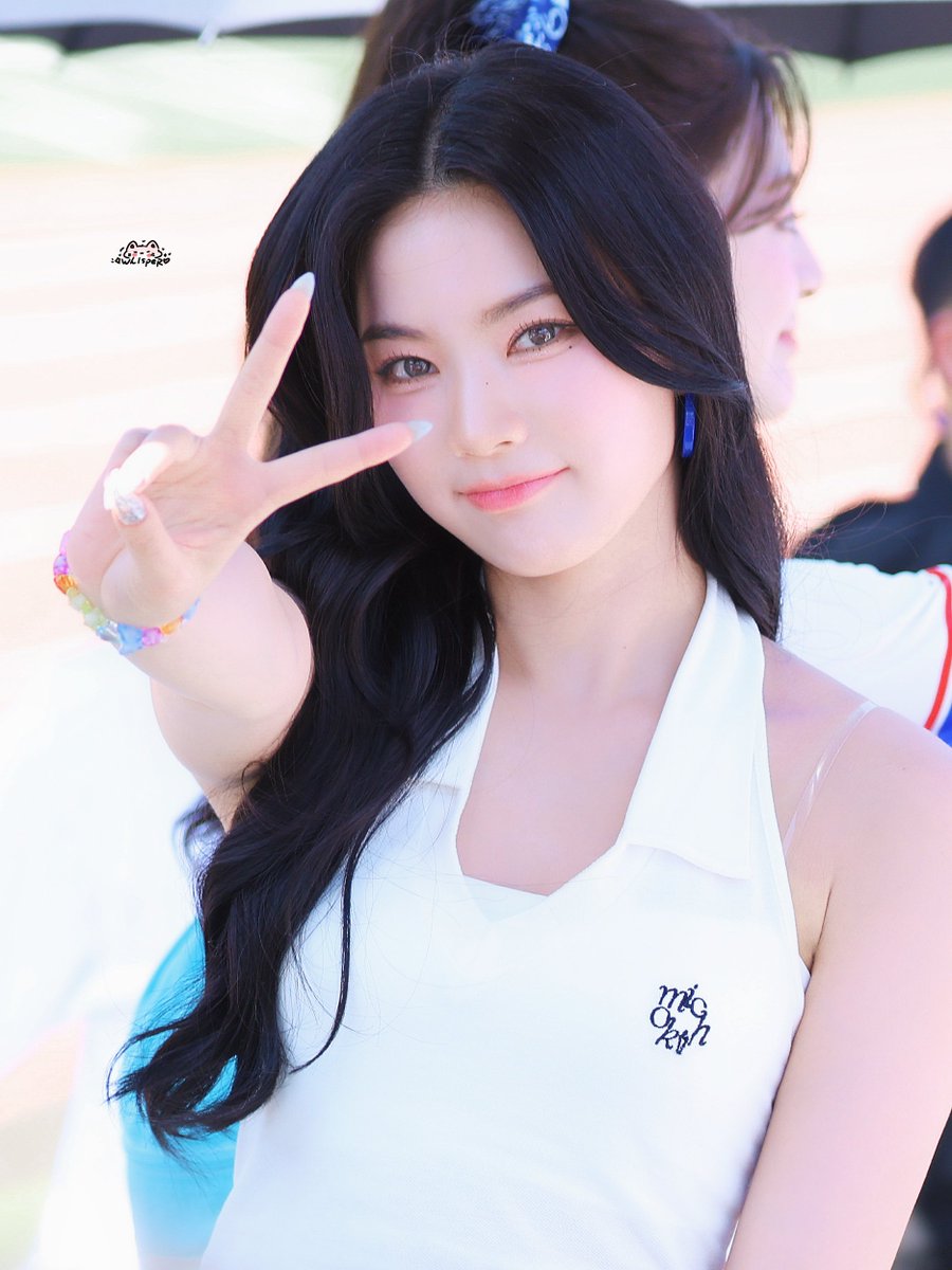 Wh1speR0123's tweet photo. 240616 팬송촬영 

🥹🥹🥹

#이사진최고
#아이사 #ISA 
#스테이씨 #STAYC https://t.co/JDQhklRcGH