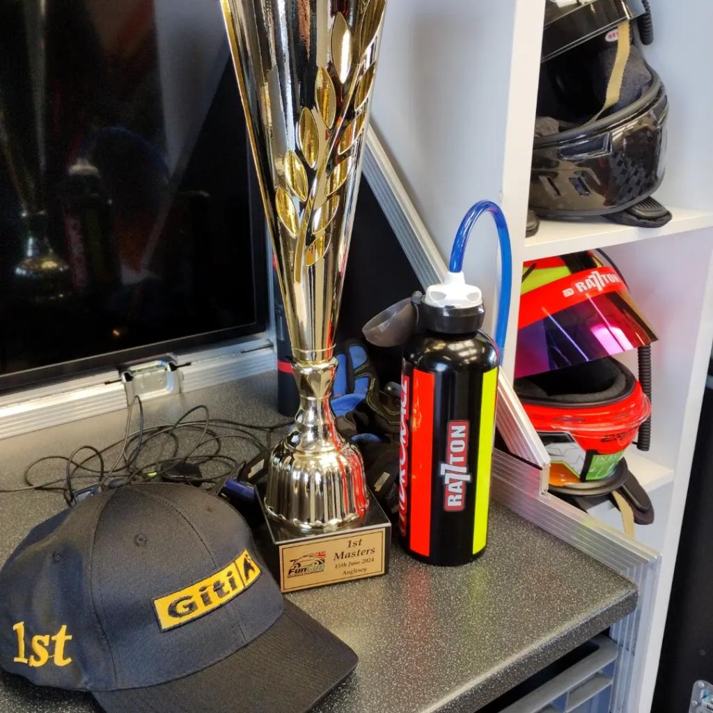 Fun Cup Rounds 4 &amp; 5 💥 Action Packed Endurance Racing 💥

A roller coaster day yesterday! P5 in race 1 and P14 in race 2 after an incident on lap 1. 

We had good pace and really pleased with our best result of the season in race 1. 

<a href="/FunCup_UK/">Fun CupUK</a>
<a href="/angleseycircuit/">Anglesey Circuit</a>