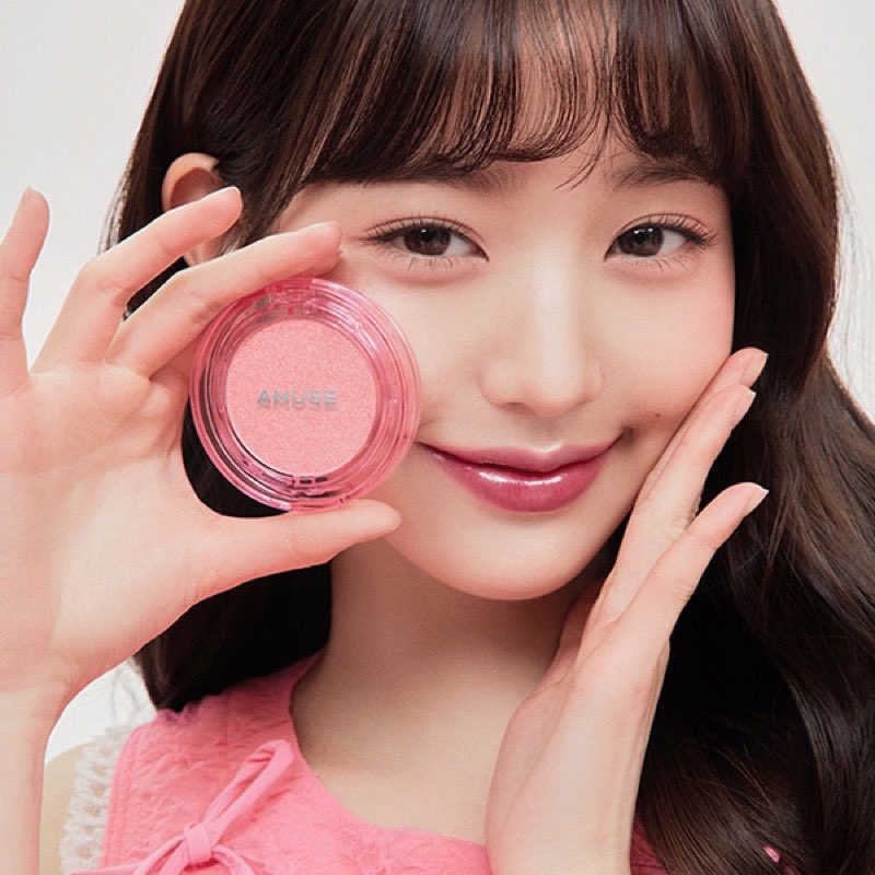 kkmspss's tweet photo. 🩷Amuse Face Diamind สี Pink Diamond (แบบวอนยอง) 4.7g. - พร้อมส่ง

🧚🏻‍♀️ตลับละ 410.-

ไฮไลท์เนื้อ Jelly Powder สีชมพูอ่อนๆ ผิวดูฉ่ำโกลว์

🎀 รีทวิต ค่าส่ง 39 ไม่บวกเพิ่ม

#เครื่องสำอาง #ส่งต่อเครื่องสำอาง #ส่งต่อคสอ #สกินแคร์เกาหลี #บลัชออน #ไฮไลท์ https://t.co/4ZFyKCWHCn
