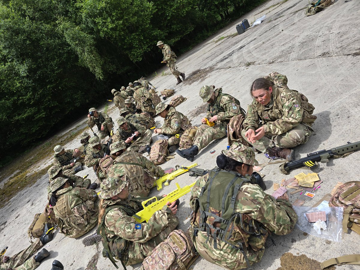 136Detachment's tweet photo. "Over the weekend of June 8th, our basic cadets experienced their first fieldcraft adventure. It was a weekend of learning, teamwork, and growth. Proud of their progress and resilience! #FirstFieldCraft #CadetJourney"  #FiercePride @CO1PWRR https://t.co/5fkd89Lwb2