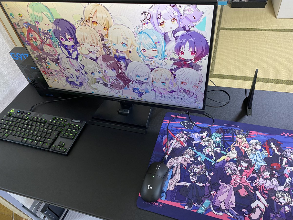 rad_903's tweet photo. 去年実は💻買った https://t.co/m1cYVQLmQ8