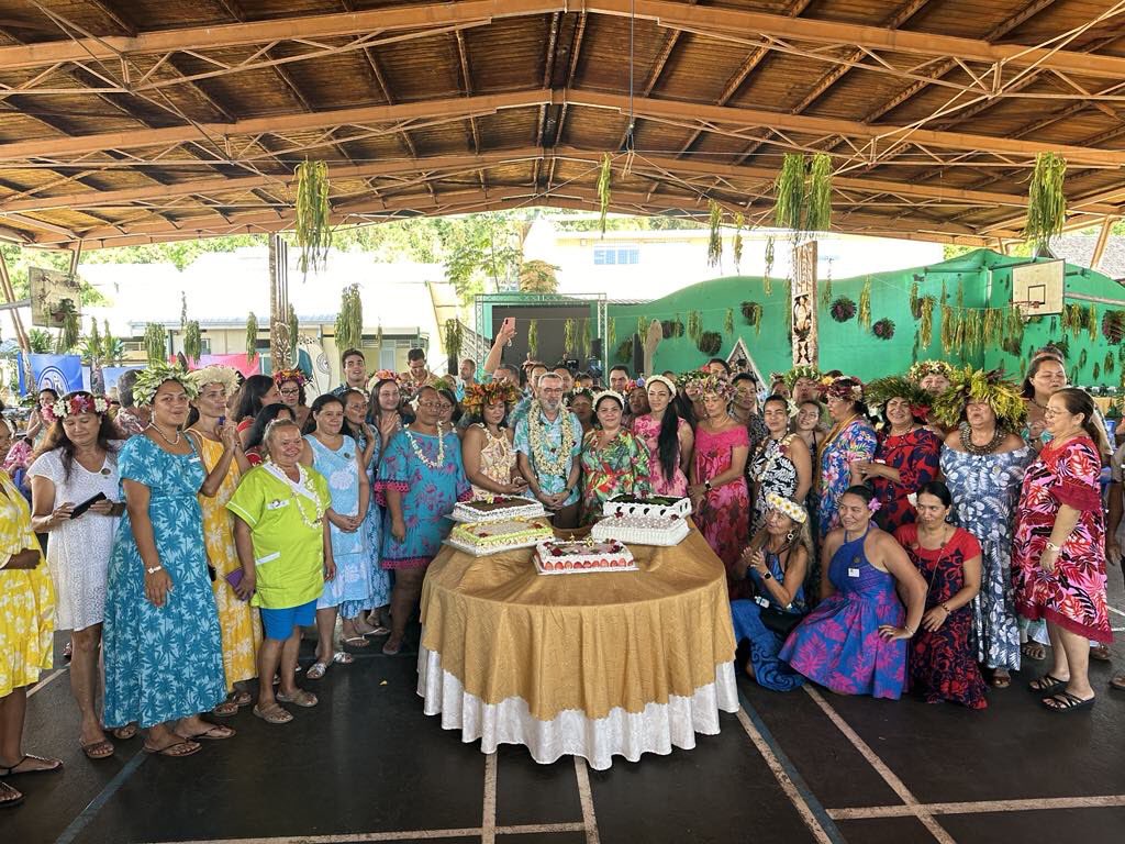 2014-2024 🎂 La DGEE fêtait ses 10 ans au service de la jeunesse polynésienne. 
Cet événement a réuni d’anciens ministres de l'éducation, chefs de service et directeurs. 
Au programme : présentation des départements, un séminaire QVT et des activités sportives. 
Bon anniversaire
