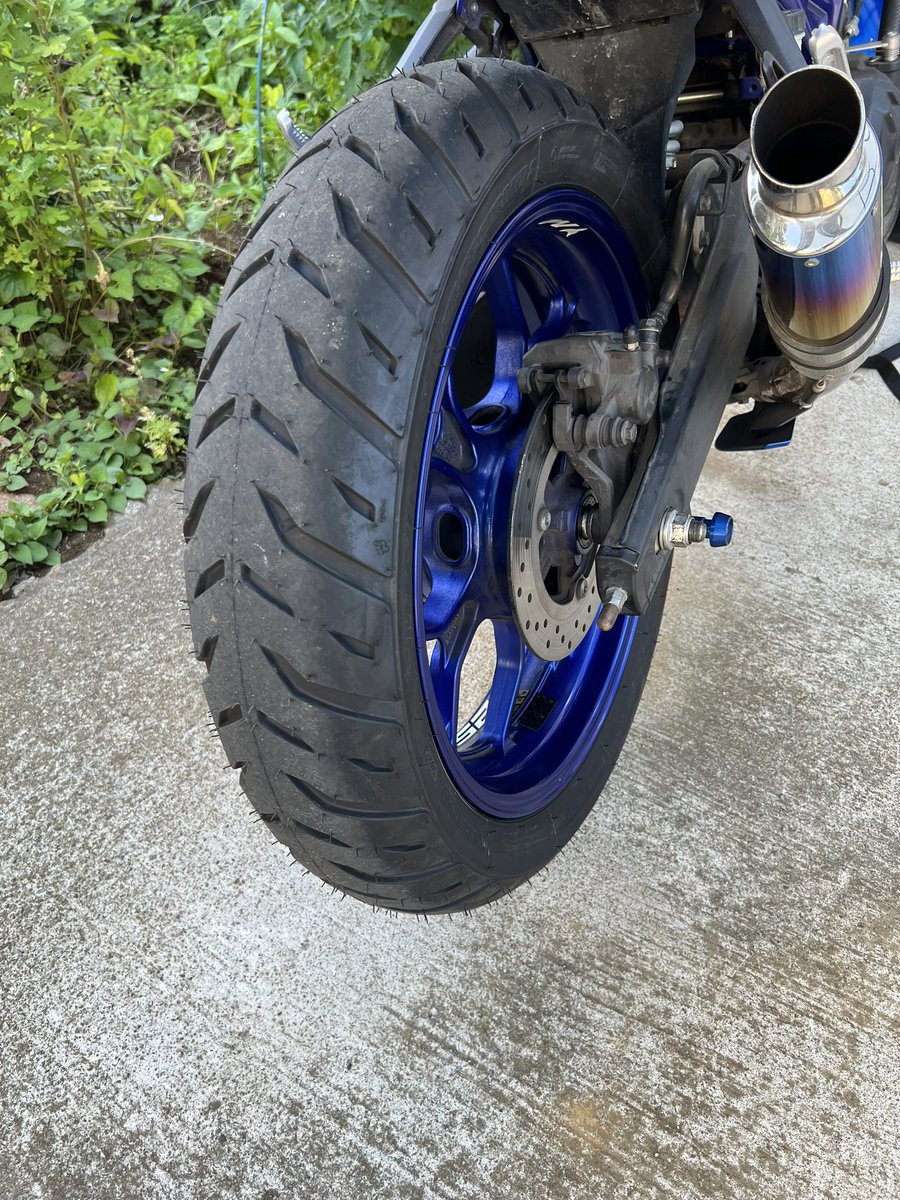 yoshi1967_kisui's tweet photo. 今日はバイクのタイヤを交換しました、
リアだけですが、ミシュランのパイロットストリート2になりました、まだこれから乗るのでどんな感じか、梅雨前に変えれてよかったです
#ミシュラン
#YAMAHA
#MT25
#タイヤ交換
#PILOTSTREET2 https://t.co/bEGAgxUfUQ