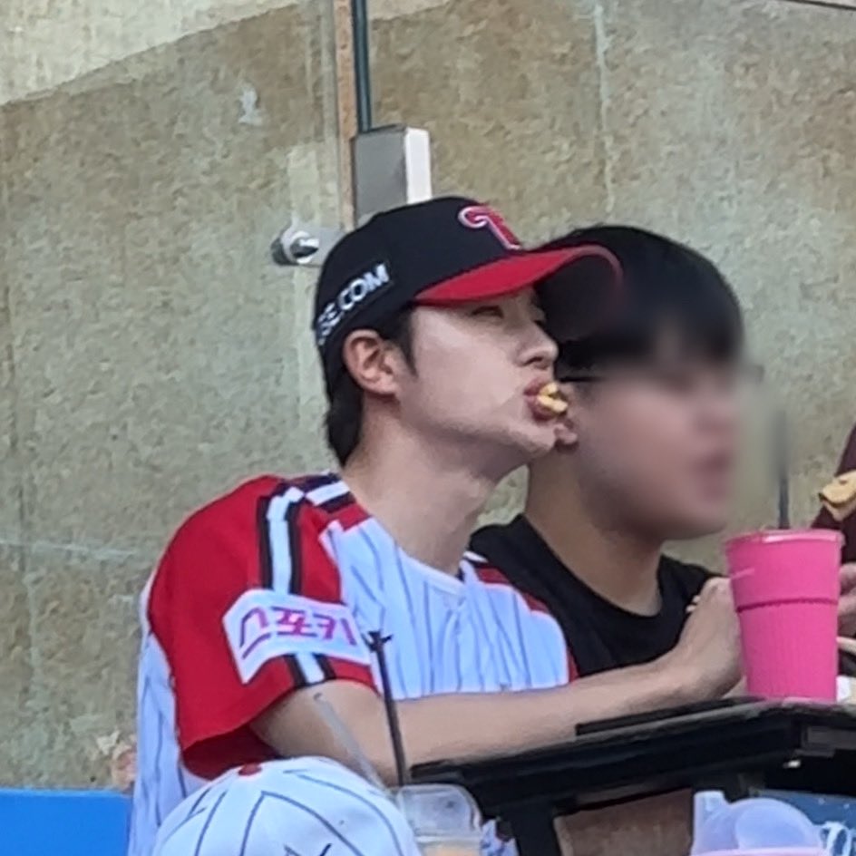 감튀 3개 ㅈㄴ 권력있어 이재현