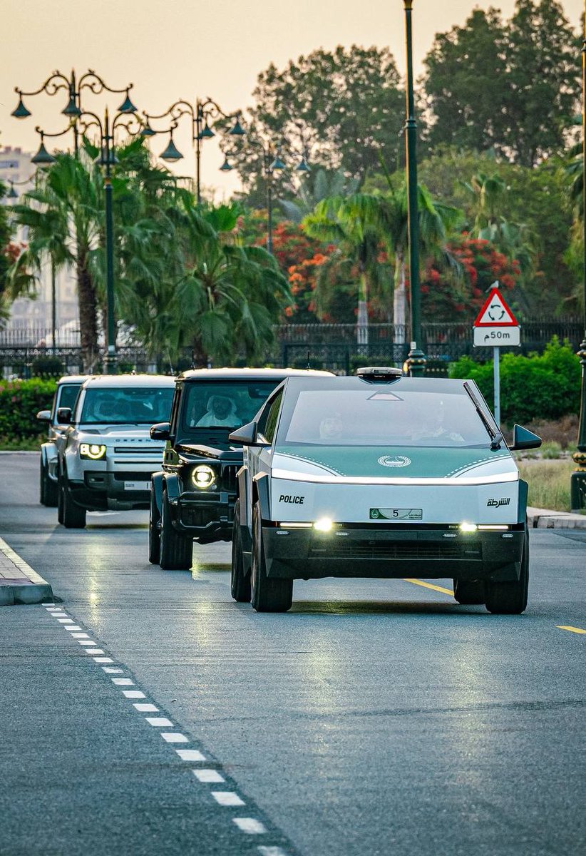 Dubai Policeشرطة دبي