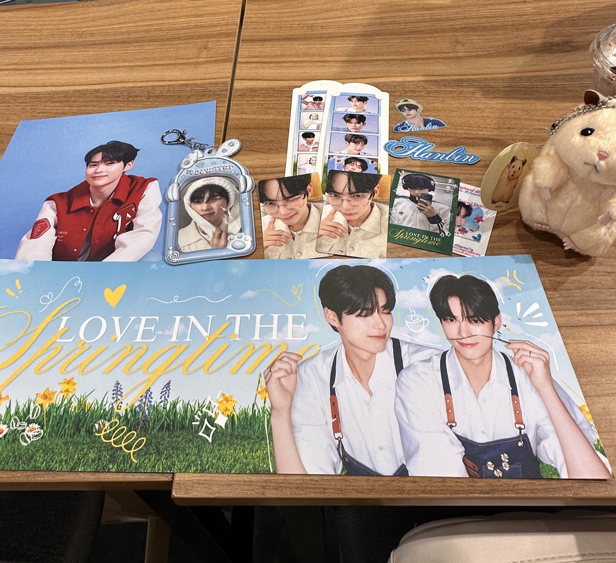 mygaeulaxy's tweet photo. here at hanbin's last bday cse ! tysm po @SungHanbinPHL for hosting this event! ang cute po ng concept 🥹🫶🫶

#LoveintheSpringtimewithHanbin
#SUNGHANBIN #성한빈 #成韩彬 #ソンハンビン
#ZEROBASEONE #ZB1 #제로베이스원
@ZB1_official https://t.co/PD2T4KyZHl