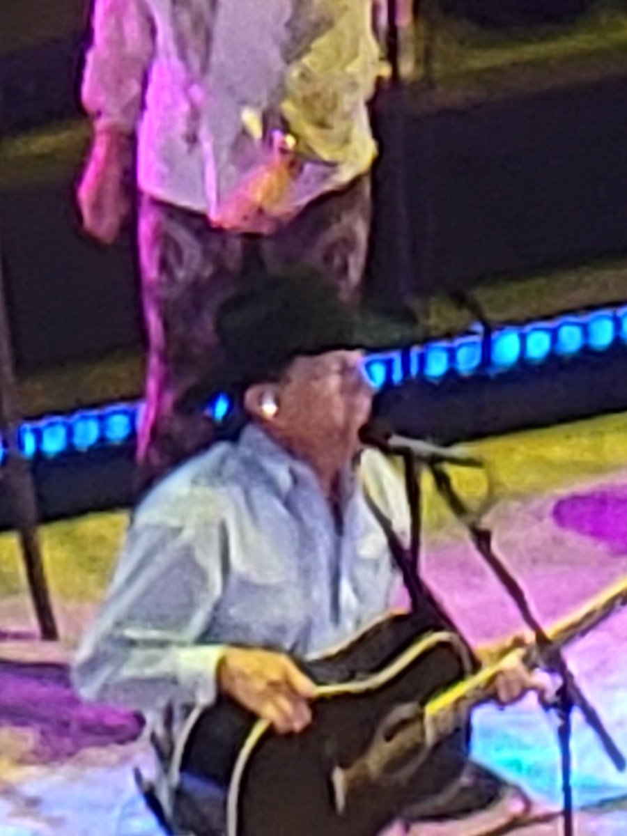 George Strait took over Kyle Field tonight!!!