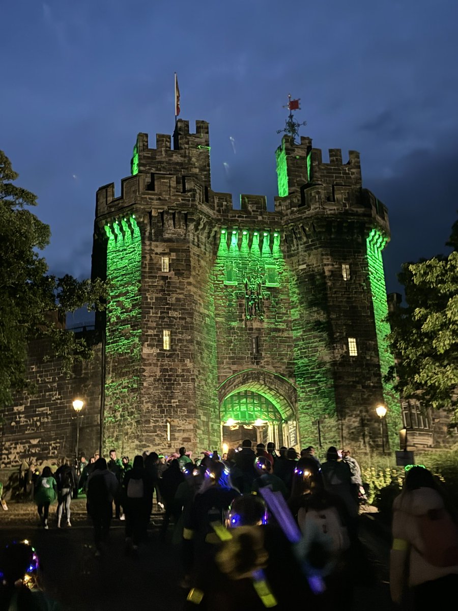 SisterScrappy's tweet photo. Fab night last night for @SJHospice #moonlightwalk
Thank you to those that sponsored me, and to @Kimberl28441030 for being amazing company! https://t.co/DUonMPnYUS