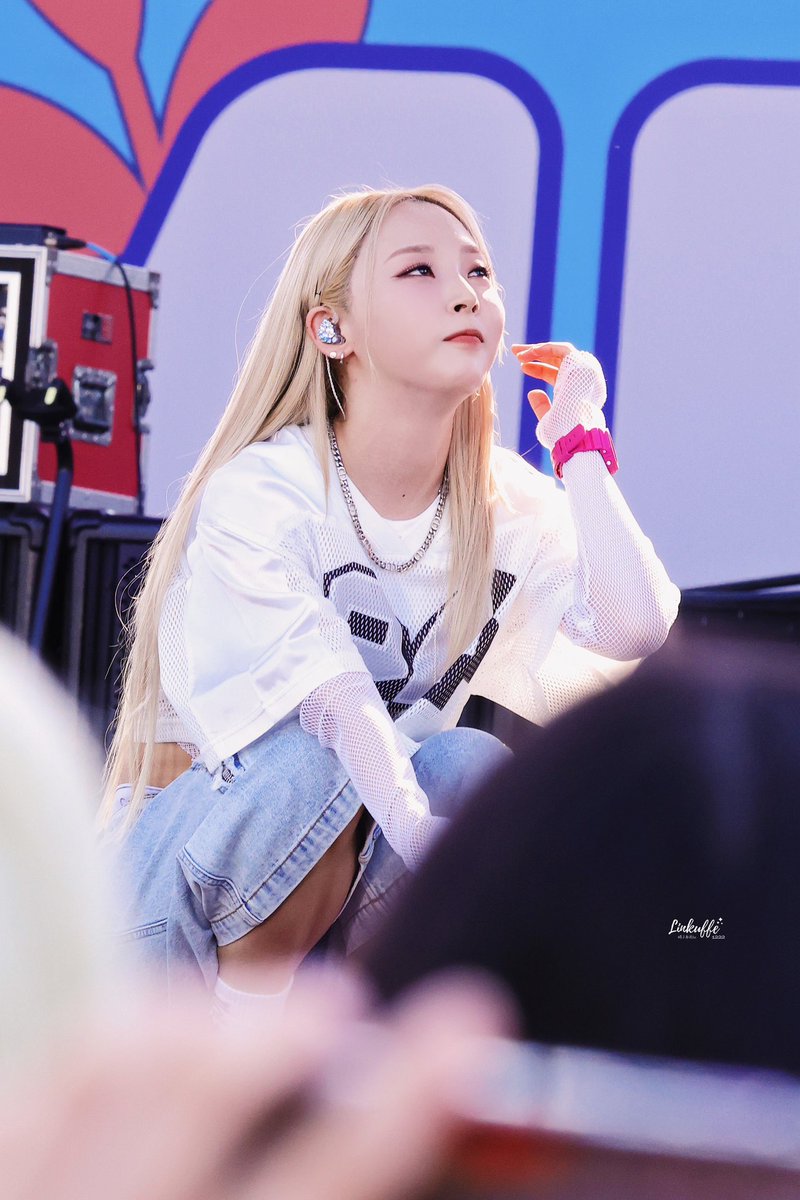 Linkuffe tweet media