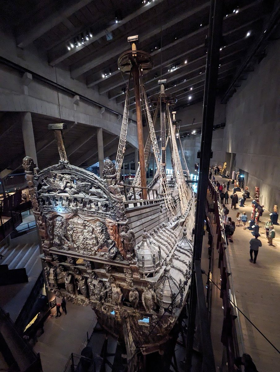 Freya Holmér tweet media