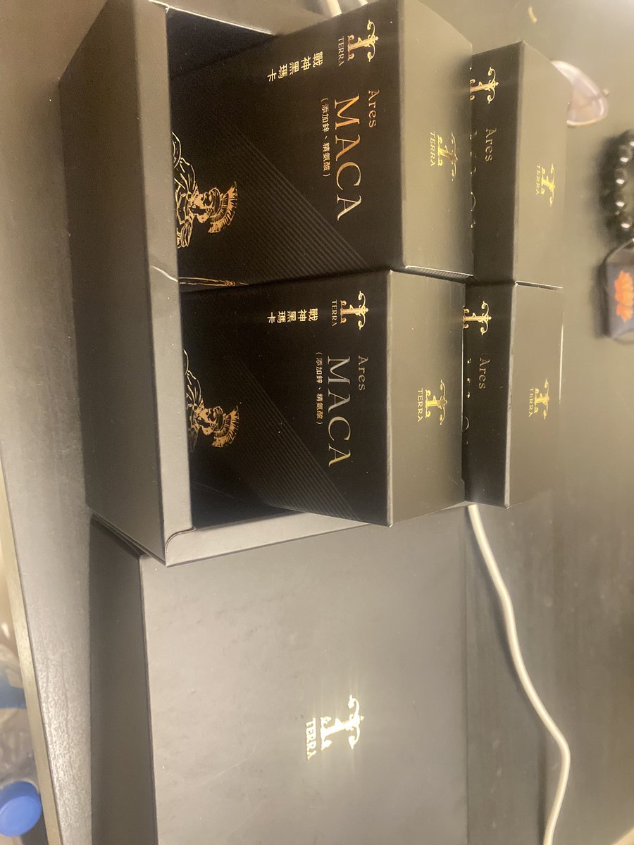 Chen_2099's tweet photo. 保健品。戰神 黑瑪卡。到貨啦 https://t.co/ApOwjmLqe4