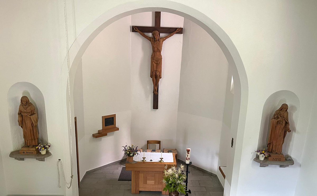 Erste Messe der Sommersaison 2024 in Sta. Verena Culms da Domat