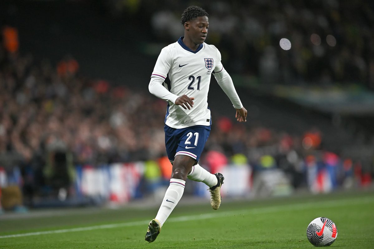 Don’t care what anyone says. If you’re playing a RB in midfield instead of this man then you want sacking immediately.