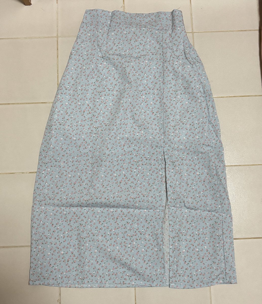 abcde482zha1's tweet photo. กระโปรงลายดอก 🌸มือ1 เอว24-30 สม็อคหลัง
🛍️ 90.-

#ส่งต่อเสื้อผ้า #ส่งต่อ #โล๊ะตู้ #กระโปรง https://t.co/6Y5sWzDyyI