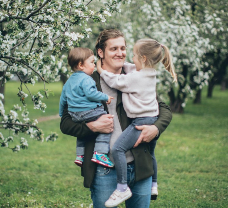 Raimondis's tweet photo. Happy Father’s Day! We’re wishing all the wonderful dads reading this a spectacular day filled with relaxation and family time! https://t.co/m1Ews4xi0M