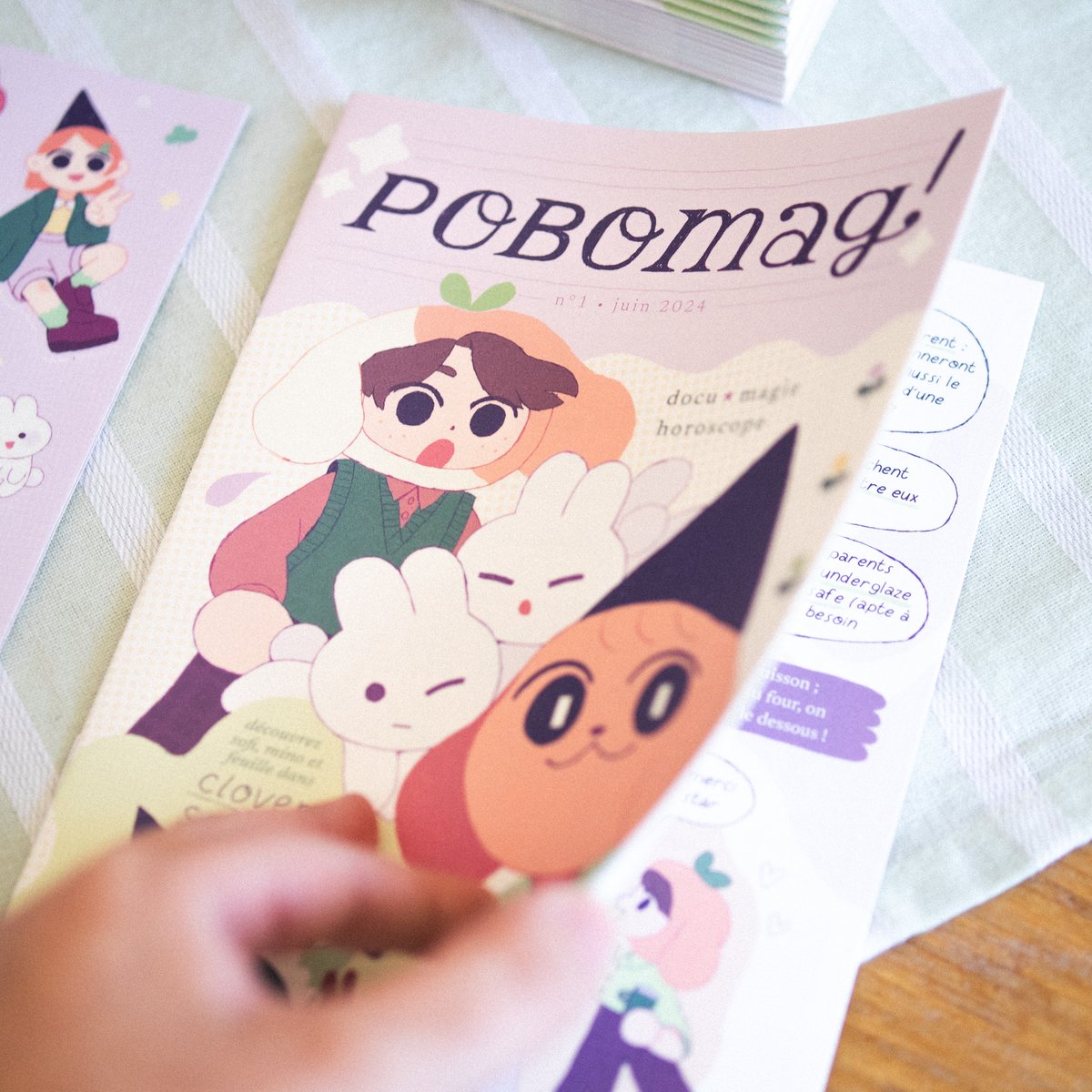 le POBOMAG! arrive dans votre boutique de magie préférée!! il sera dispo en avant-première à <a href="/pariscitypop/">Pariscitypop</a> le w-e prochain!
un  magazine de 24 pages où vous y trouverez de la BD, des rubriques  magiques, et un guest de QUALITÉ: <a href="/tuuurbololo/">lolo 🦋</a> qui vous présentera l'horoscope!!