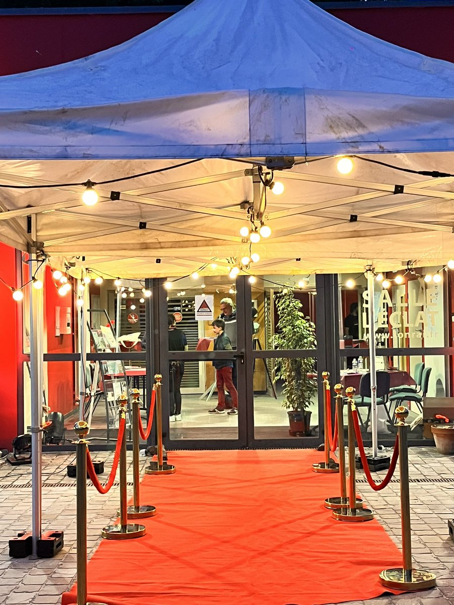 Merci à tous pour cette belle soirée de projection 🎬 dans une ambiance convivale Bravo aux courts métrages récompensés pour cette 10e édition 🎞️Apnées prix du public et 🎞️Binaud et Claude prix du jury 
Bravo aux gagnants de notre tombola anniversaire 🎟️🎁#festival
