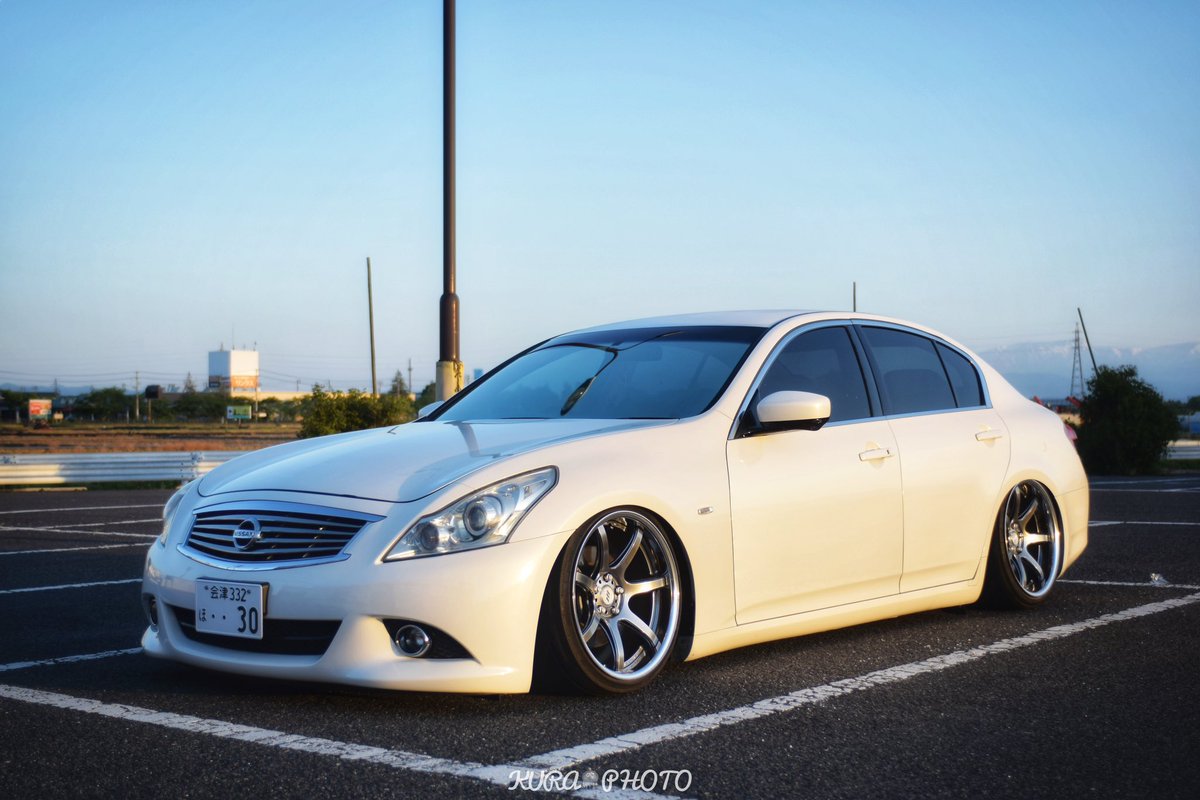 kurage___460's tweet photo. そう言えば納車してから一年ちょっと経ってました👍
これからもお金無いなりに頑張って車作ります💪 https://t.co/NNUwC1ZMO9