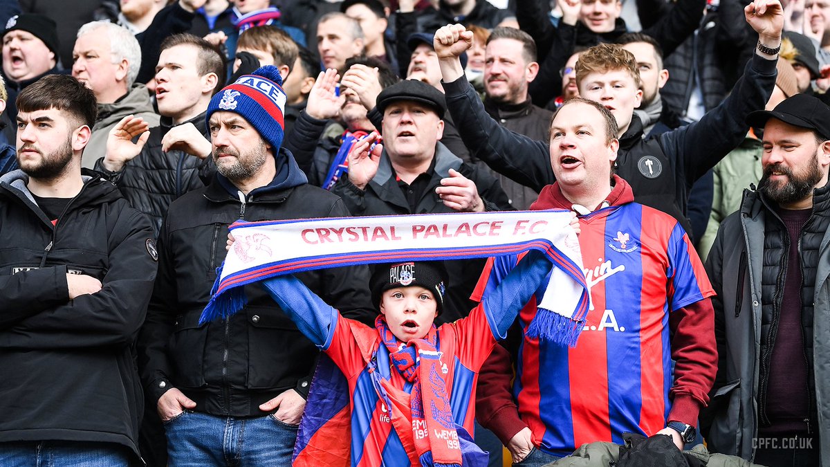 CPFC's tweet photo. Happy Father’s Day to all the Palace Dads out there 👊 https://t.co/Cr66ptsnzR
