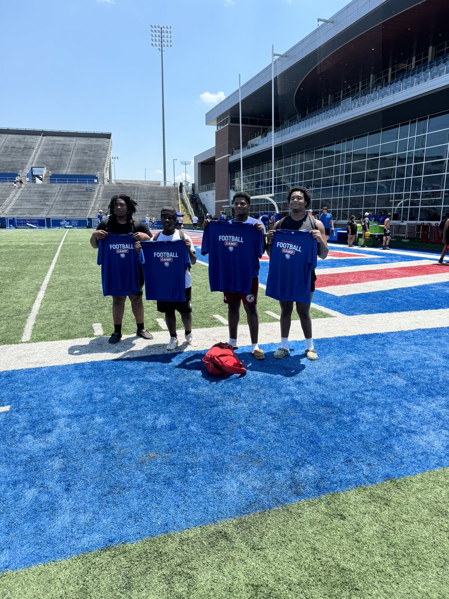 braylan_ferrel1's tweet photo. I had a great camp at @LATechFB thank you for the experience.@MindenFB @coachJB_318 @PrepRedzoneNext @GSUFootball01 @fivestarphenom @catch_cover https://t.co/Cp2OilDQmY
