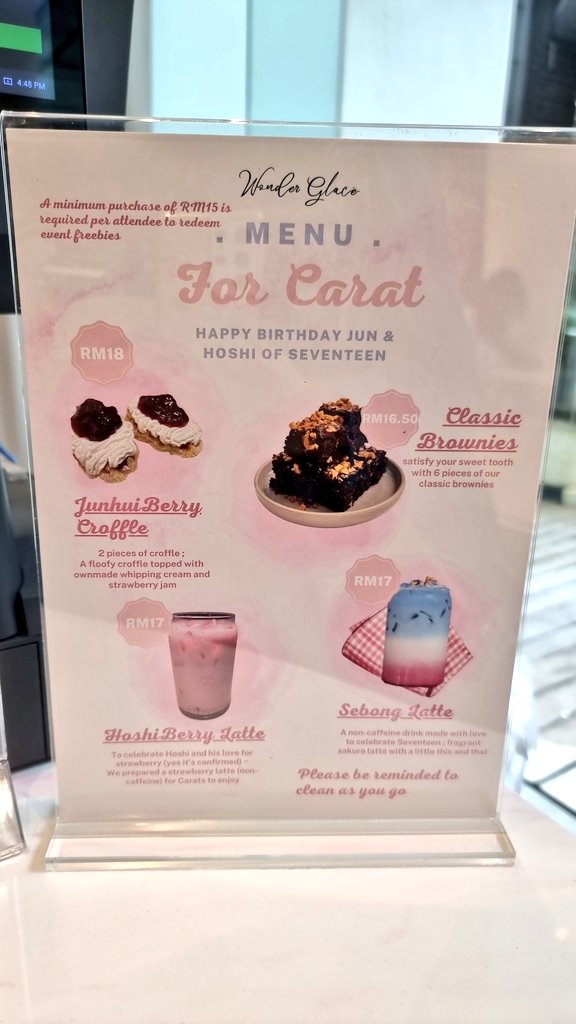 aishahzamberi's tweet photo. At @WonderGlace for @pledis_17 oci & jun bday event~~
#spellonme
#spellonmehoshi
#spellonmejun https://t.co/qD8Z8FzAbc