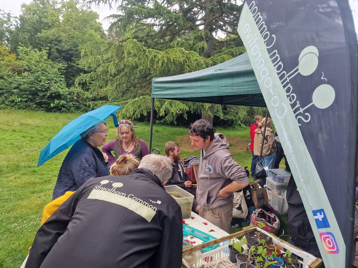 Wow what a fantastic way to celebrate our 10th anniversary! 🎊💫

Big #thankyou to everyone who has supported and inspired SCCOOP, the #streathamcommon Co-operative, over the last decade especially all our wonderful partners and incredible #volunteer and staff team 💚