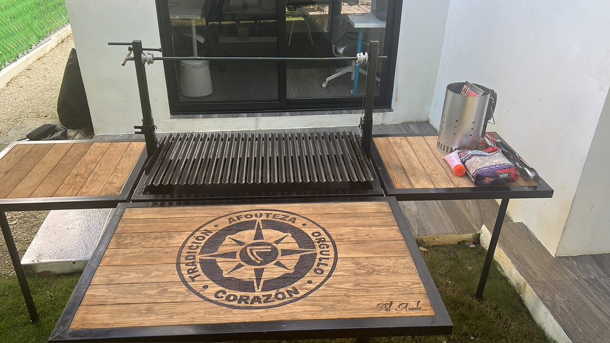 La parrilla de <a href="/iagorivera/">Santiago Rivera</a> es todo un ejemplo de #celtismoportodaspartes 💙

También colaboraron en este reportaje <a href="/mbertolob/">Mini Celtas</a>, @asmrecs, <a href="/oscarlp78/">oscarlp</a>, <a href="/Nebation_/">Neba</a>, <a href="/celtaalcoyana/">PeñaCeltistaAlcoyana</a> y <a href="/AfoutezaNipon/">Peña Celtista Afouteza Nipón / セルタ・デ・ビーゴ日本公式ペーニャ</a> 👏

lavoz.gal/_dc4u2