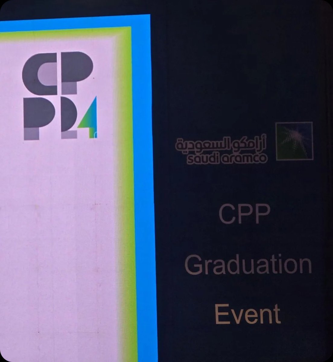 anmar_almaimani's tweet image. الحمدلله على التمام والختام،
انتهت سنة cpp بحلوها ومرها،
ربي يوفقكم جميع ولسى تونا بداية الطريق #CPP24 .
تعلمت وتعرفت على اصحاب اصبحو اكثر من اخوه بالنسبة لي خلال هذي السنه، ومن التحديات اللي واجهتها اني تعايشت مع الغربة.. كان التحدي الاصعب صراحه 😂.
الحمدلله
&quot; WE DID IT &quot; 🫡♥️