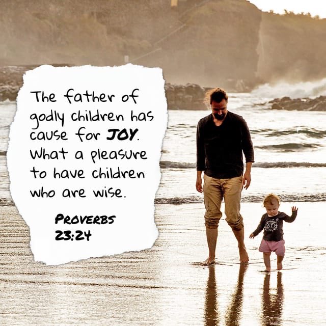 CCCKmsoccer's tweet photo. Happy Father’s Day! #dailyword #F41thFamilyFootball https://t.co/atooK3WZEo