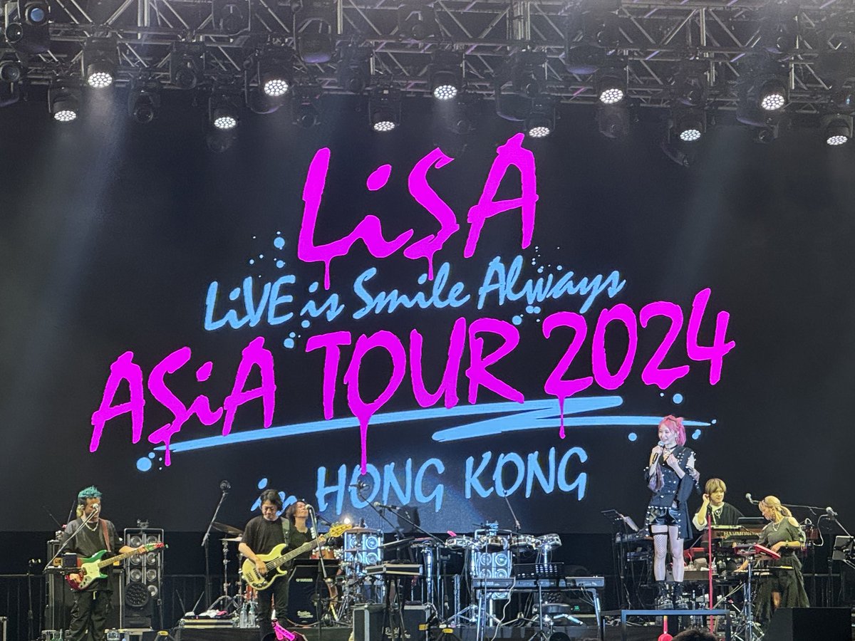 LiSAkingGod's tweet photo. 终于见到你了🥳🥳
@LiSA_OLiVE 
#LiSA
#LiSASiA2024 https://t.co/77q9uZGH9D