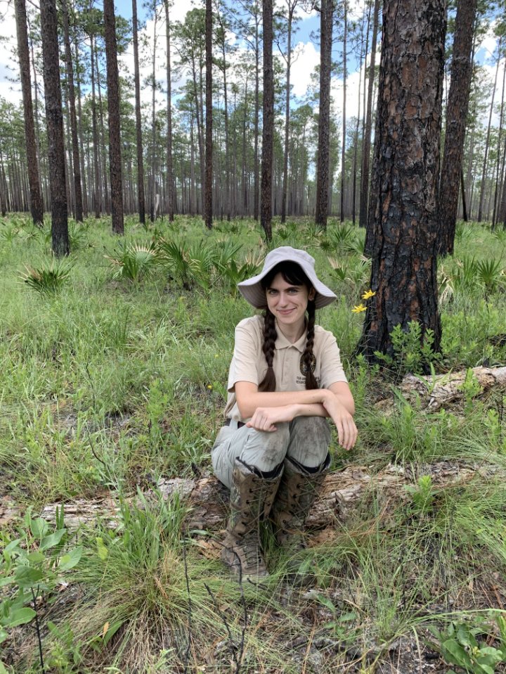 Congrats to the 21 scientists selected for our 2024 Graduate Research Grants!    

Elizabeth White <a href="/UF/">FLORIDA</a> (Advisor: Doug and Pam Soltis) for Comparative phylogeography along a seepage slope gradient: a case study in the genus #Xyris. #Botany2024