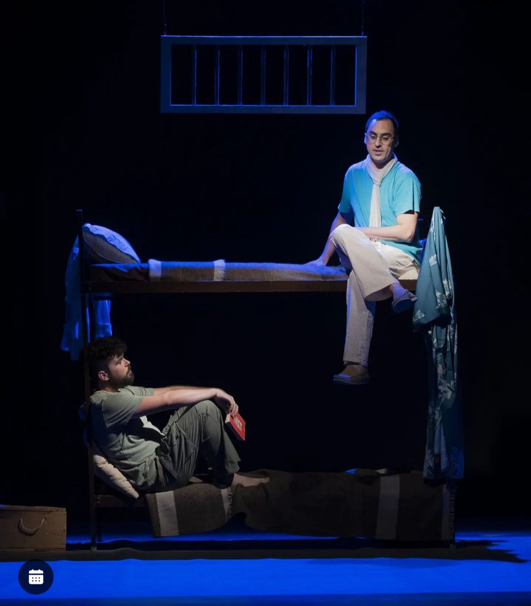 paginaescrivint's tweet photo. Avui a les 19:30 la ternura es farà camí fins i tot d'entre la foscor més cegadora.
Última sessió al Teatre Patraix (València). https://t.co/GuO5lBAADI